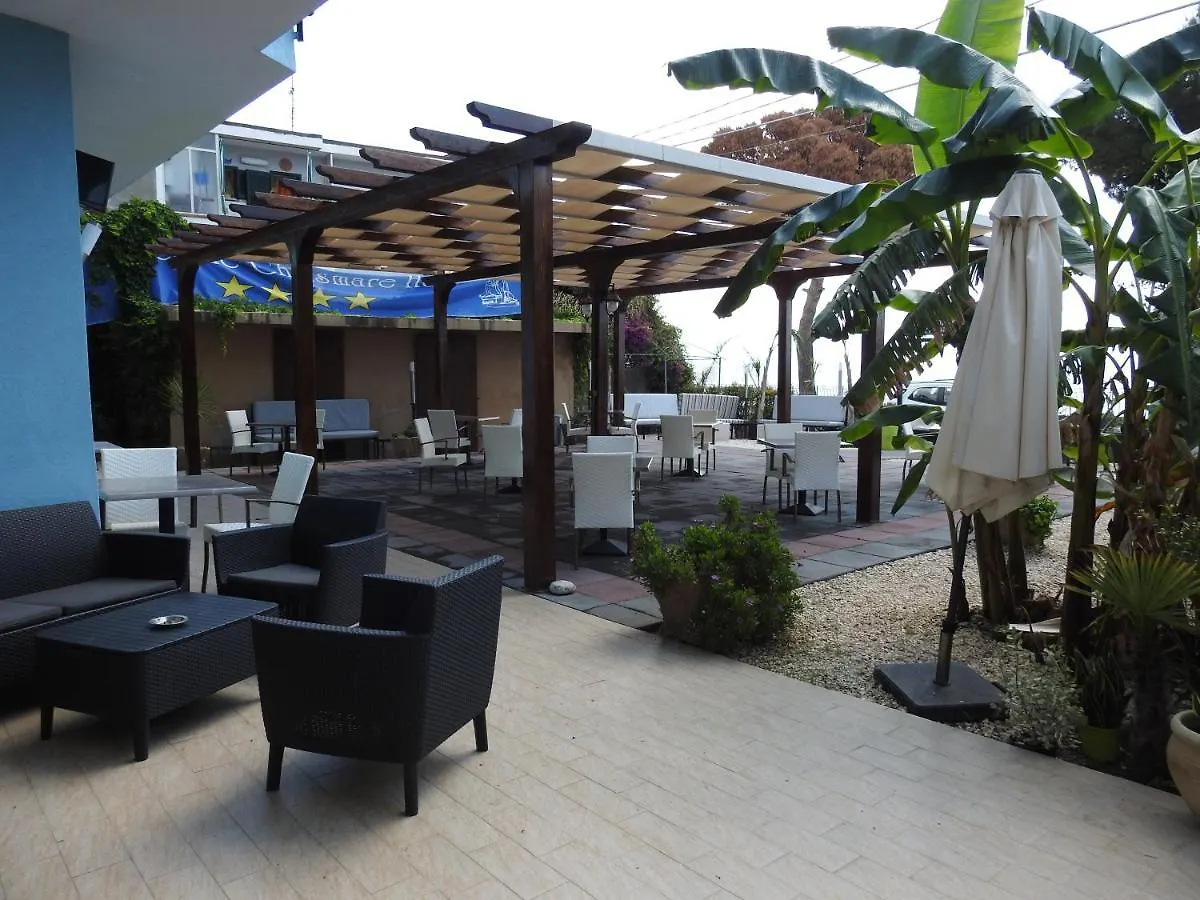 Chrismare Hotel Mazzeo